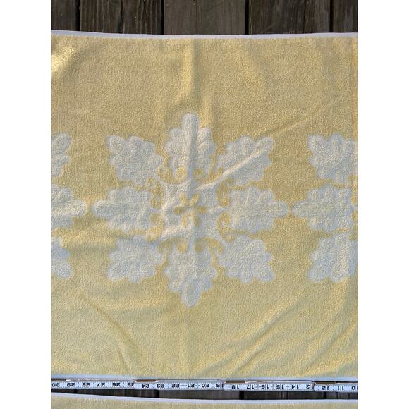 Canon Royal Family Vintage 1970s yellow bath towels - Picture 16 of 16